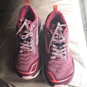 Brooks Caldera4 like new